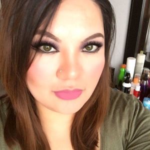 Meet your Posher, Hanifa